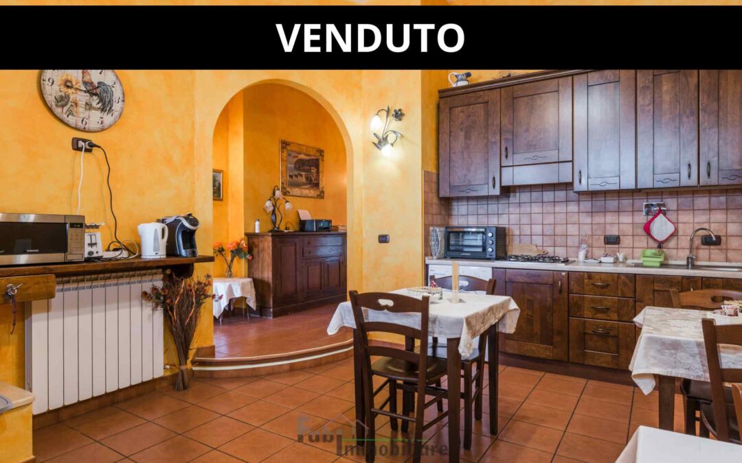 PORZIONE VILLA BIFAMILIARE
